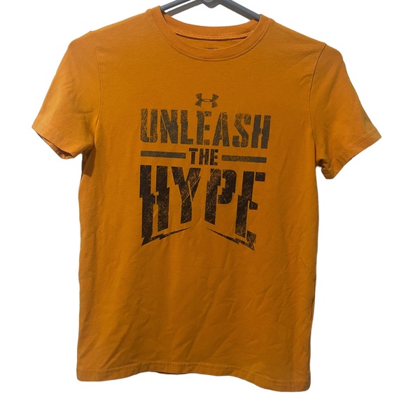 Under Armour Other - Under Armour Shirt Boys Medium Orange Youth Athletic Logo Lightweight Casual Tee